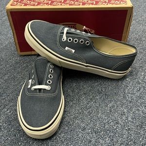 Vintage Authentic Vans